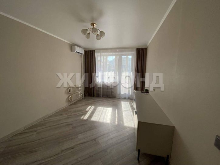 2-комн квартира Есенина улица, д.36