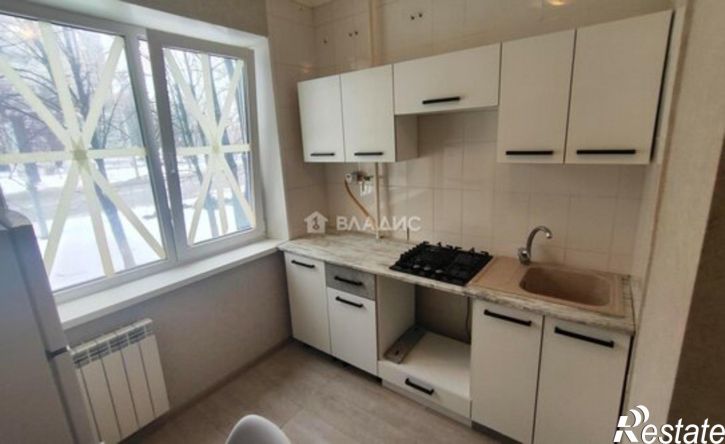 2-комн квартира пр-кт Ватутина, 15,  д. 15