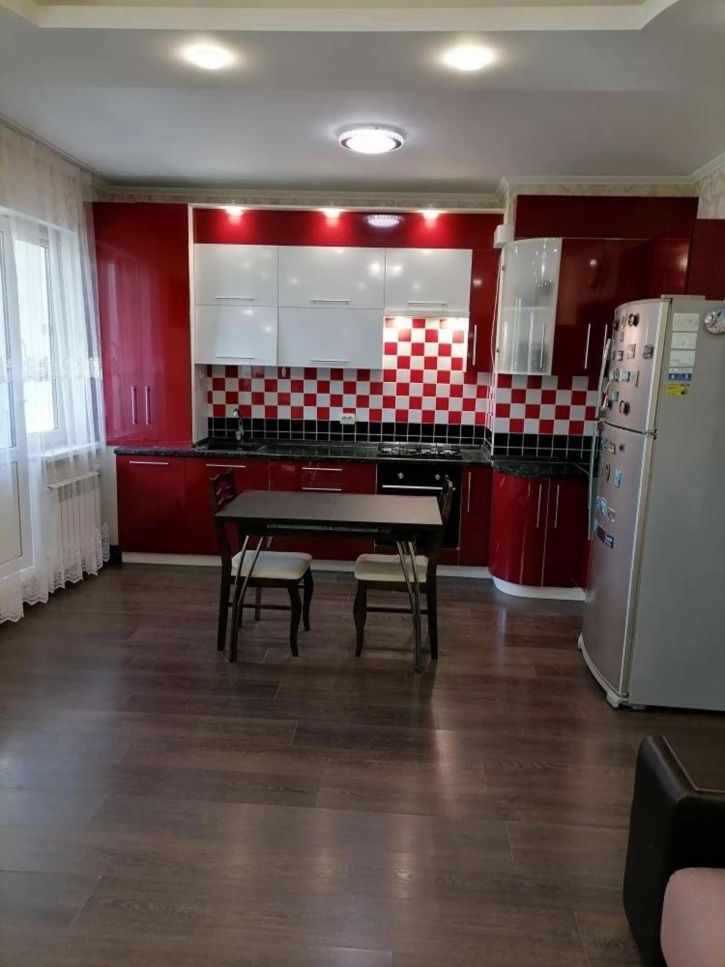 3-комн квартира Шебекинская улица, 4