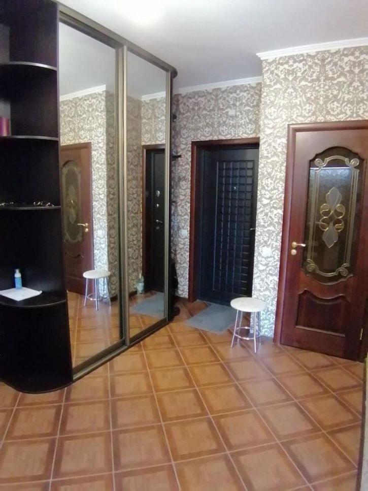 3-комн квартира Шебекинская улица, 4