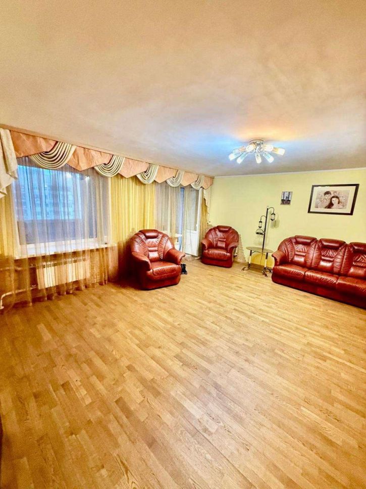 3-комн квартира Губкина улица, 16Б