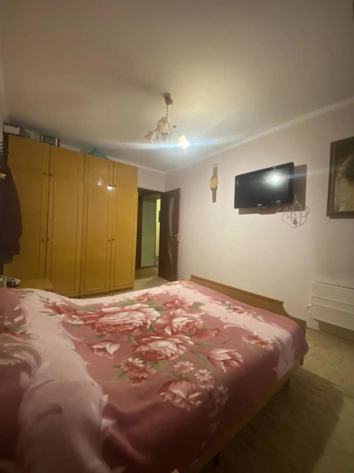 3-комн квартира Щорса улица, 58