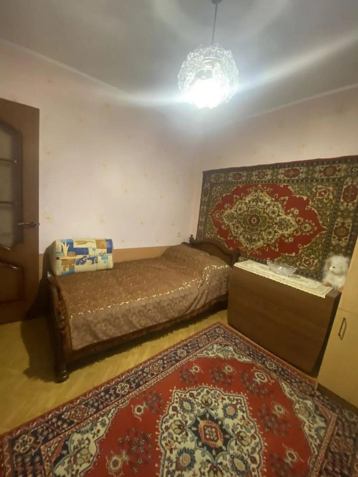 3-комн квартира Щорса улица, 58