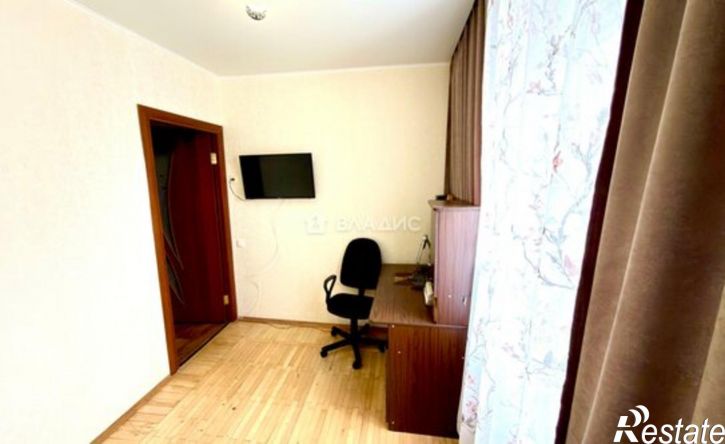 3-комн квартира ул Шаландина, 1,  д. 1