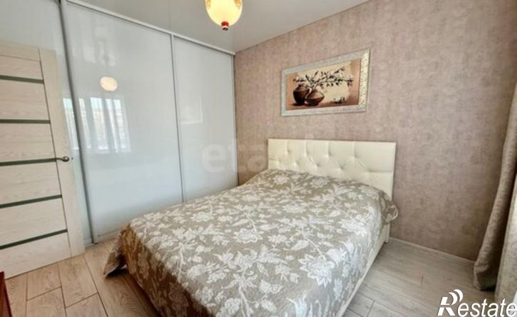 3-комн квартира б-р Юности, 8,  д. 8