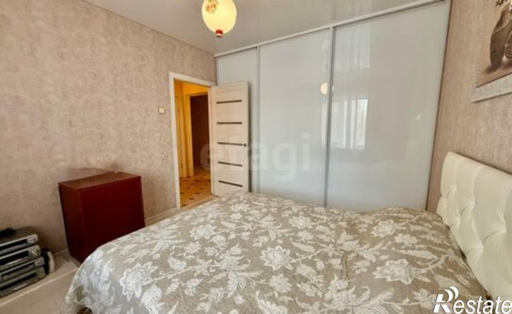 3-комн квартира б-р Юности, 8,  д. 8