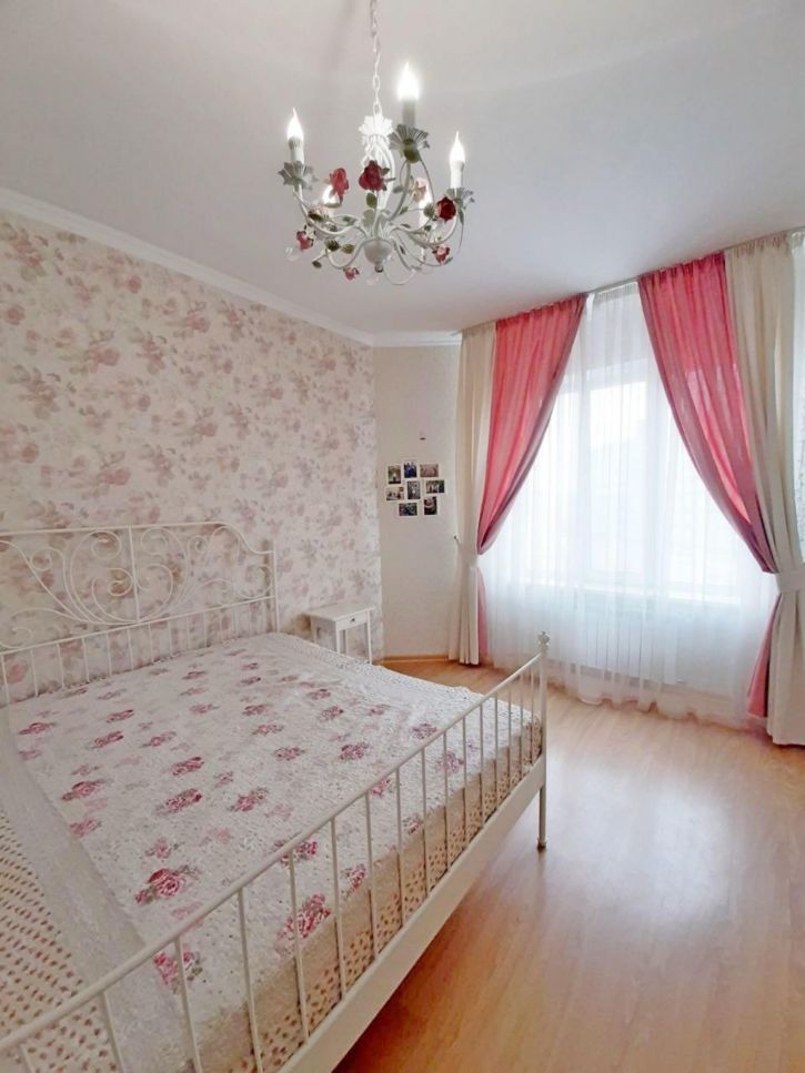 2-комн квартира Толстого улица, 37