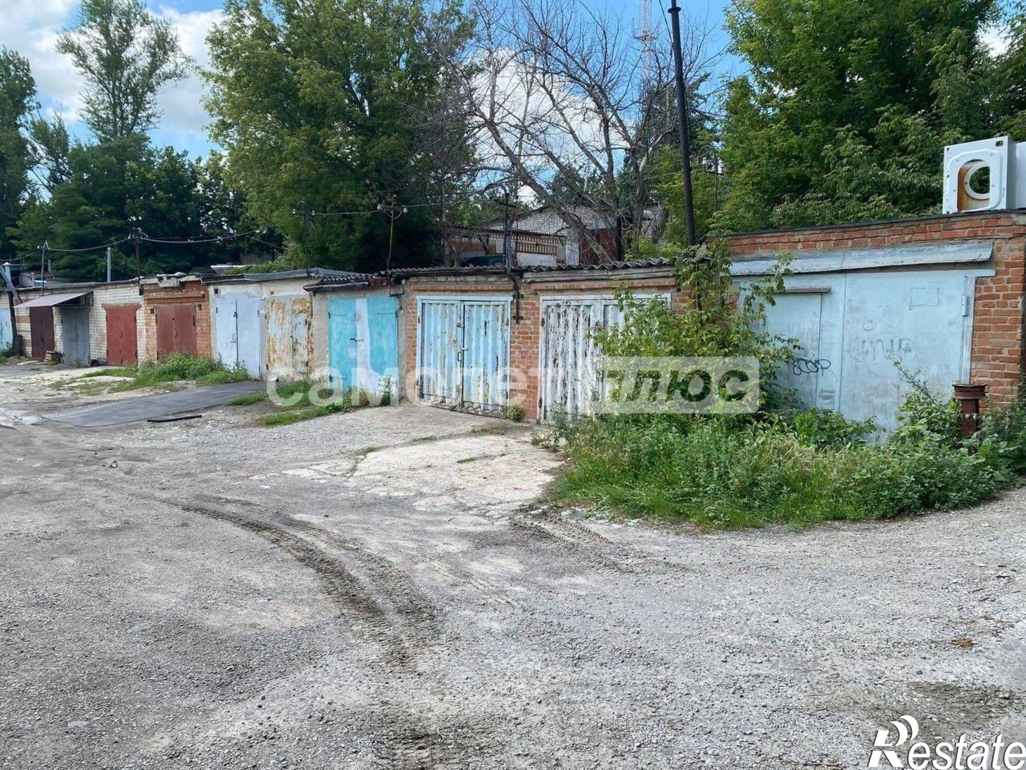 Купить гараж, место в паркинге за 650 000 рублей на ул Маяковского, 2