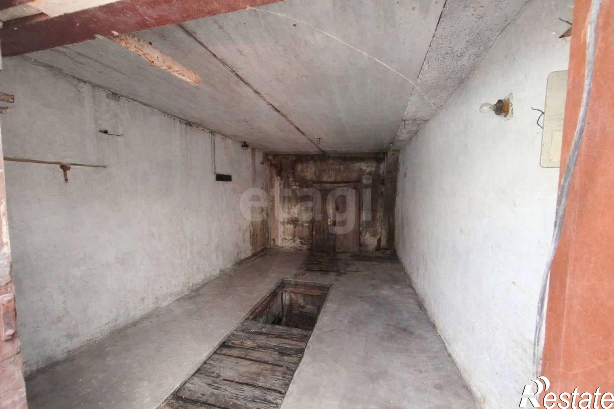 Купить гараж, место в паркинге за 251 412 рублей