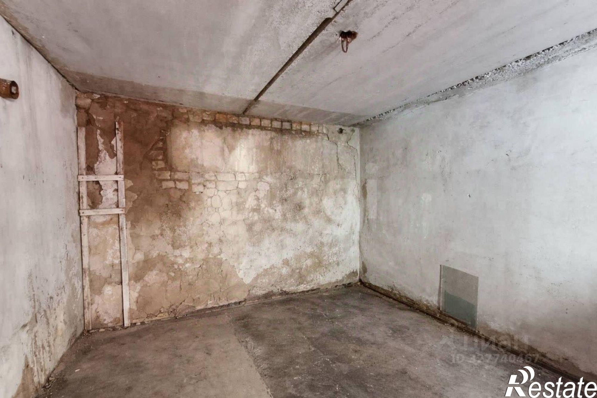 Купить гараж, место в паркинге за 251 412 рублей