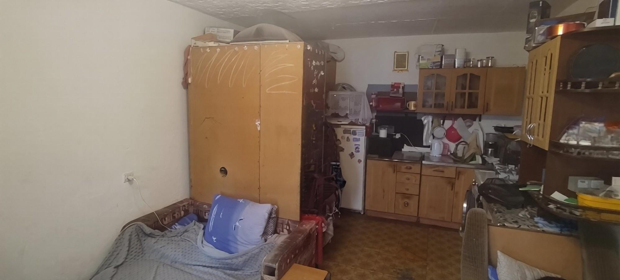 Купить комнату за 1 800 000 рублей на Белгородского Полка улица, 35