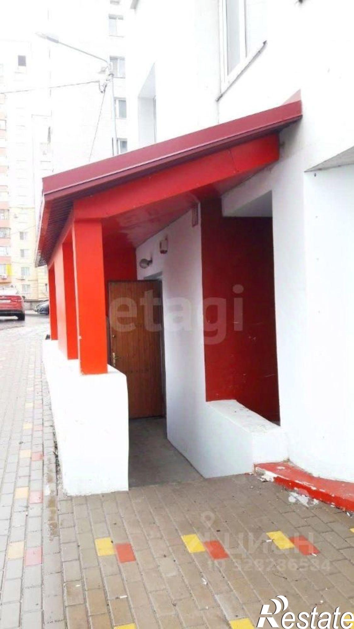 Купить торговое помещение за 5 884 940 рублей на ул Губкина, 15в