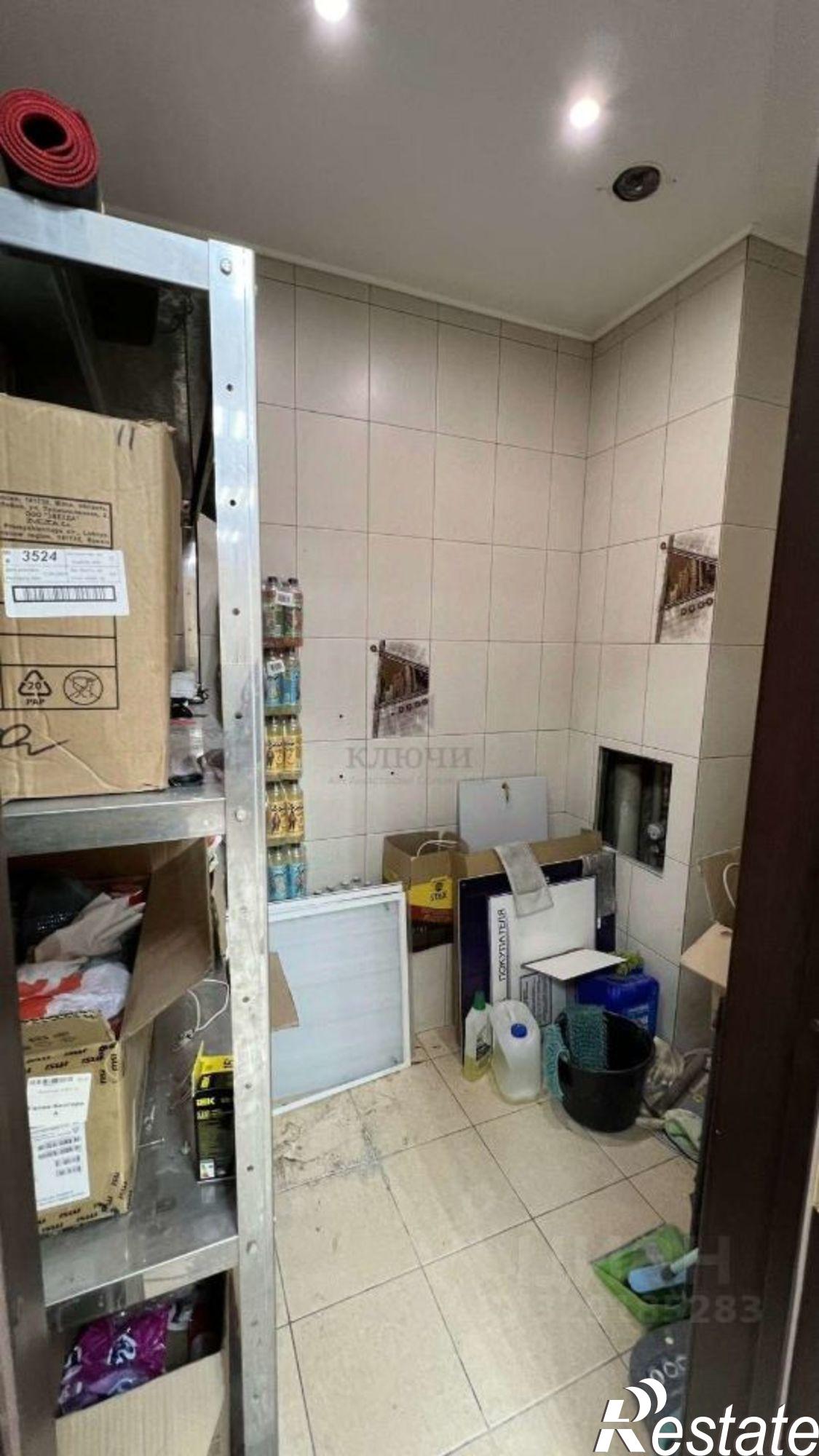 Купить торговое помещение за 15 989 200 рублей на улица Победы