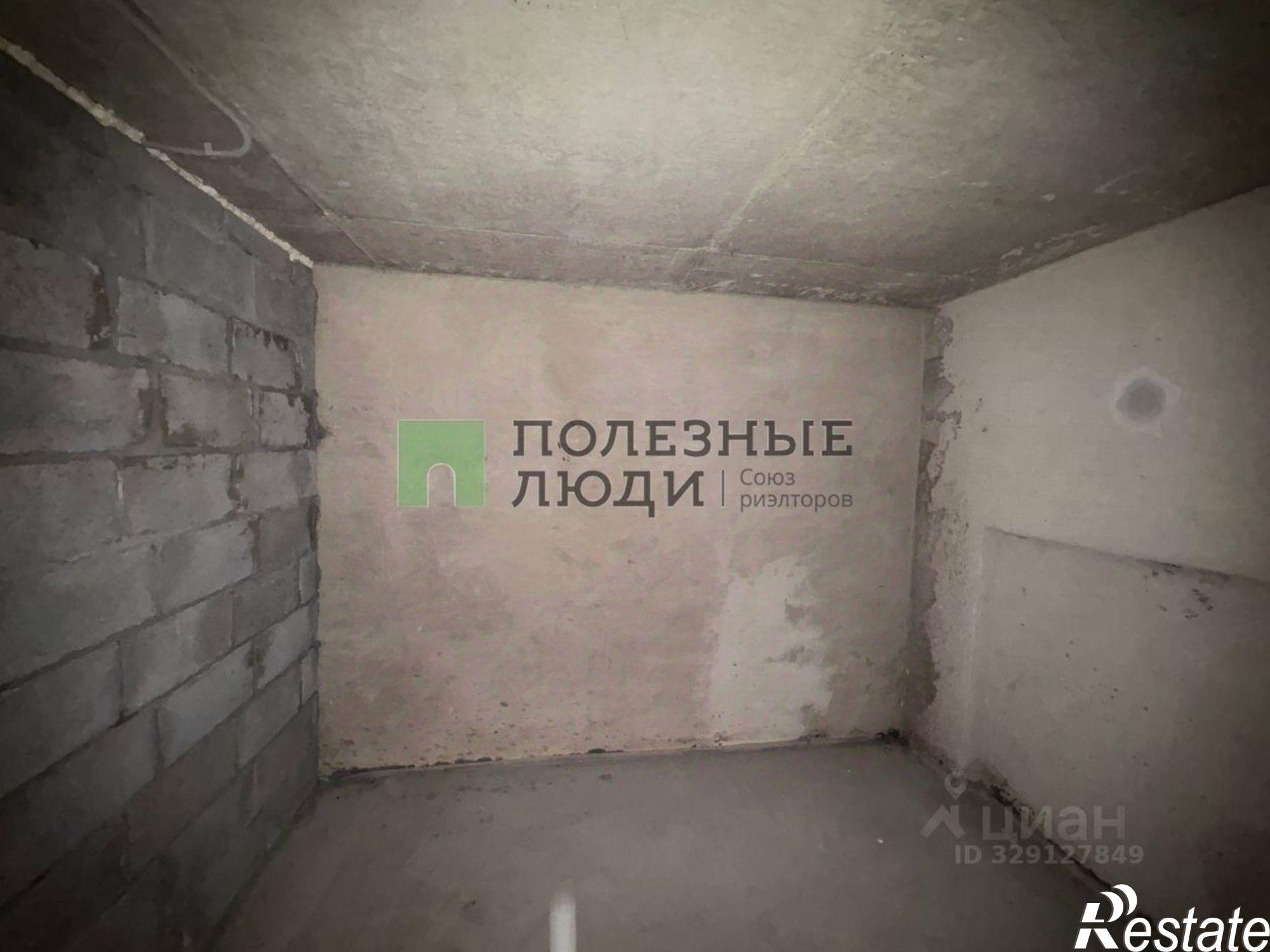 Купить складское помещение за 335 622 рублей на ул Есенина, 15