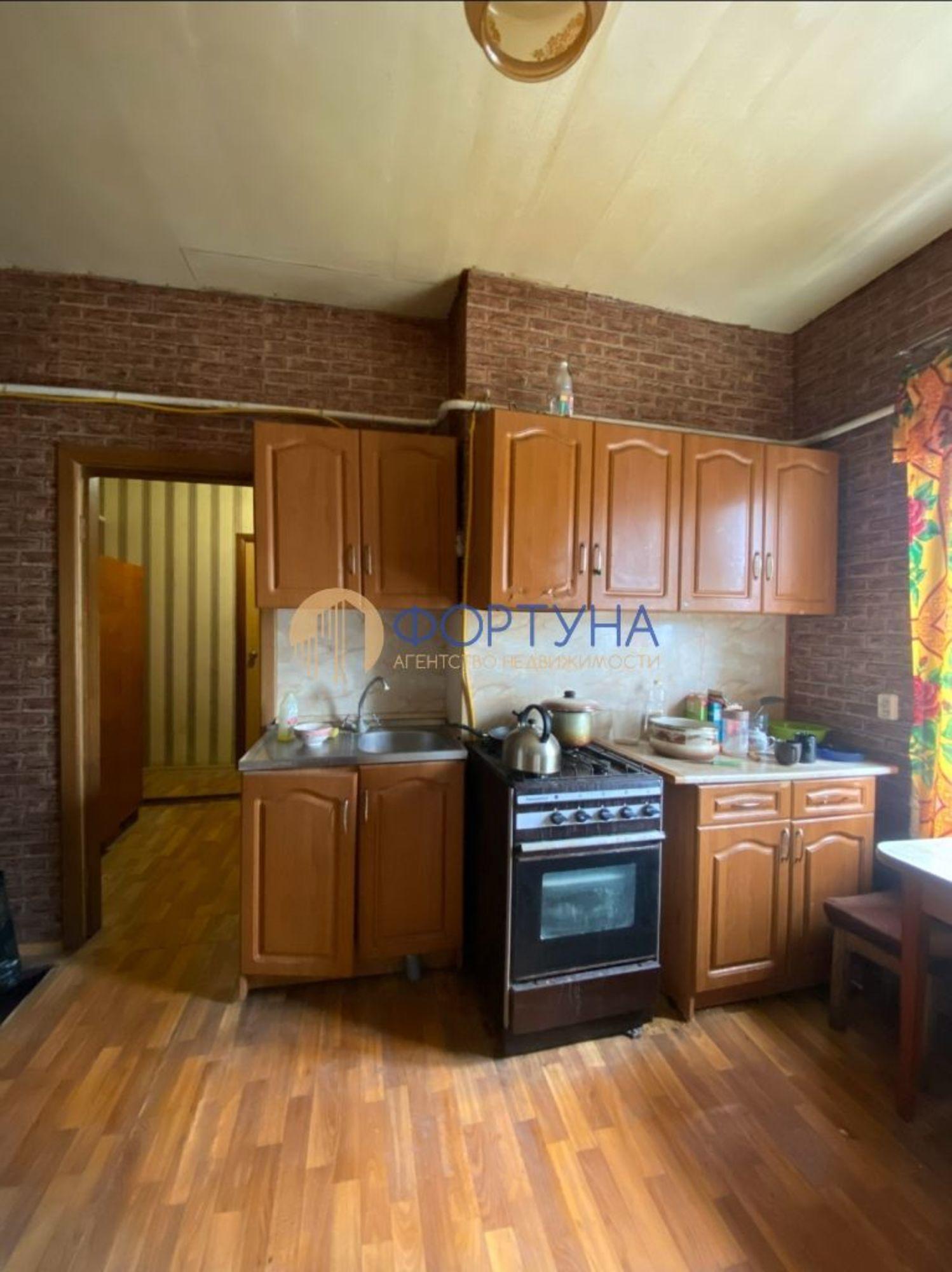 Купить дачу, дом, коттедж за 6 300 000 рублей на Ворошилова ул