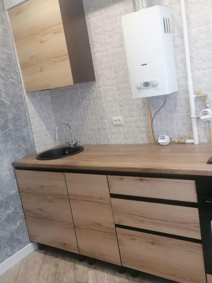 2-комн квартира Победы ул, 12