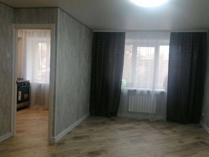 2-комн квартира Победы ул, 12