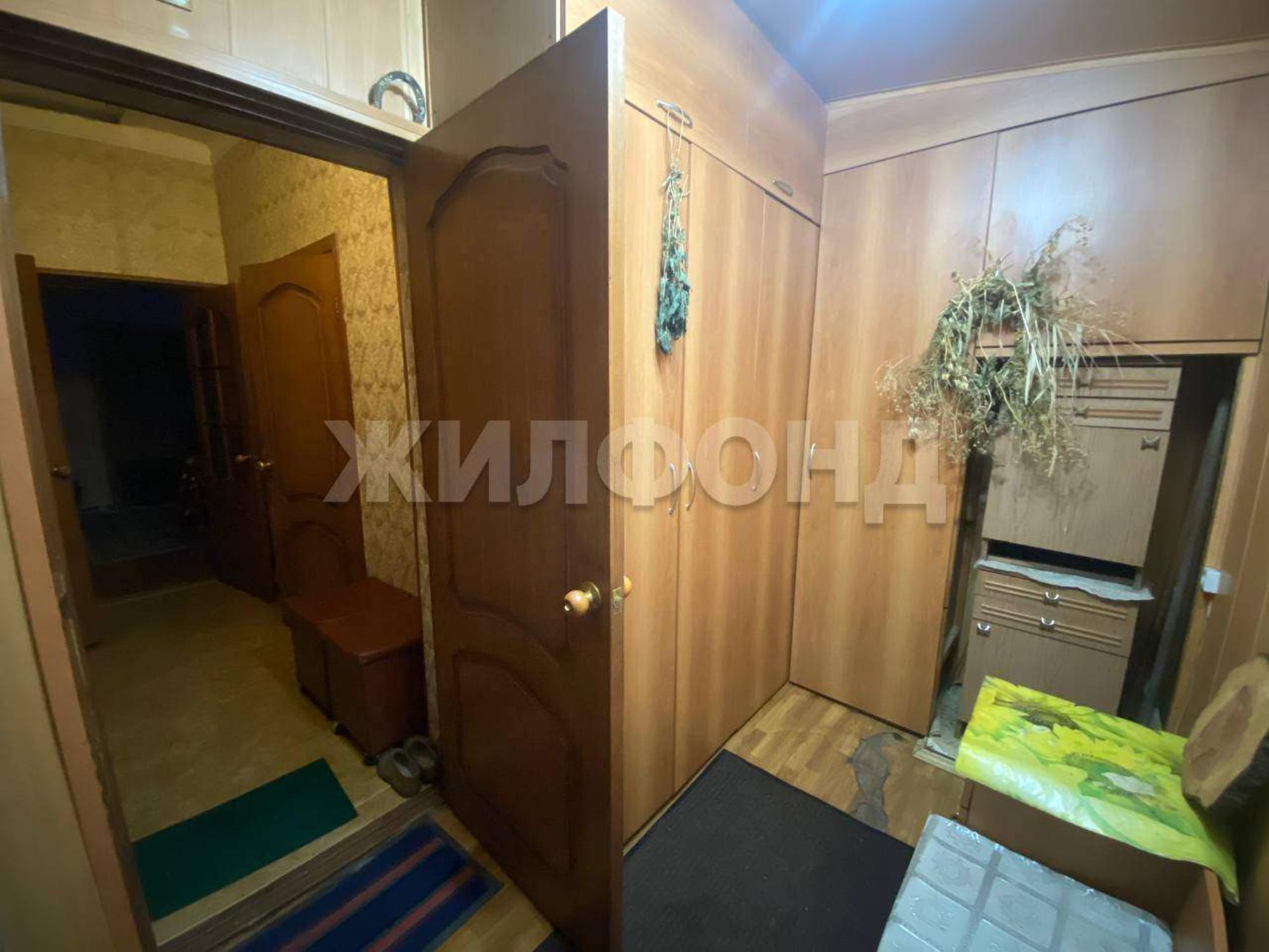 Купить дачу, дом, коттедж за 6 900 000 рублей на Кутузова ул.
