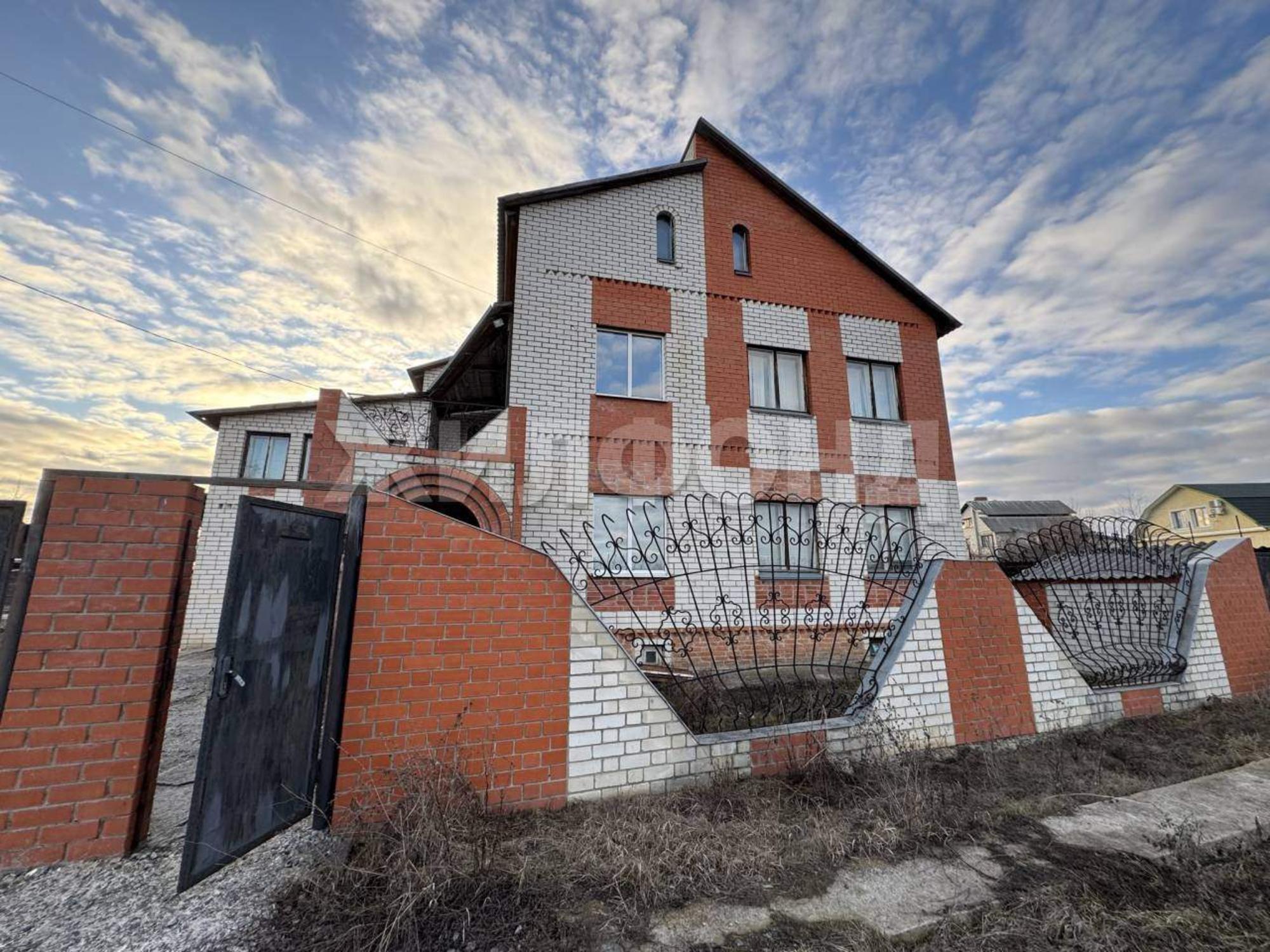 Купить дачу, дом, коттедж за 8 200 000 рублей на Белгородская ул.