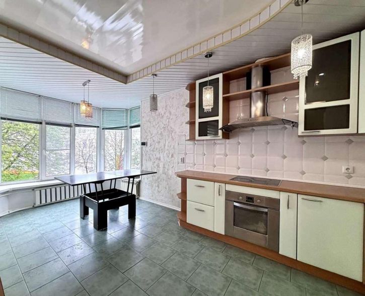 3-комн квартира Губкина улица, 25а