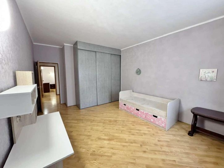 3-комн квартира Губкина улица, 25а
