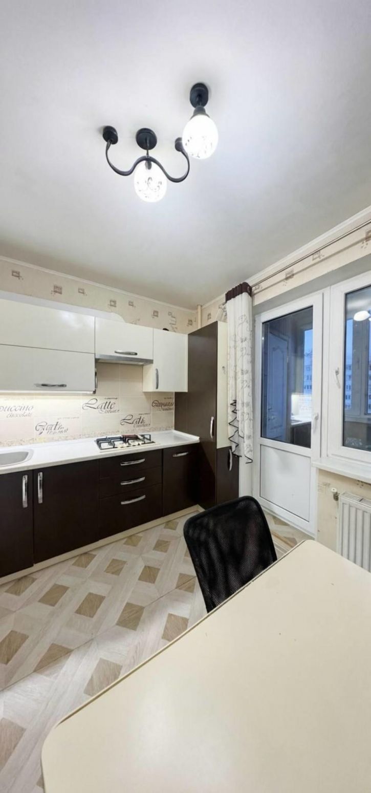 2-комн квартира Есенина улица, 54