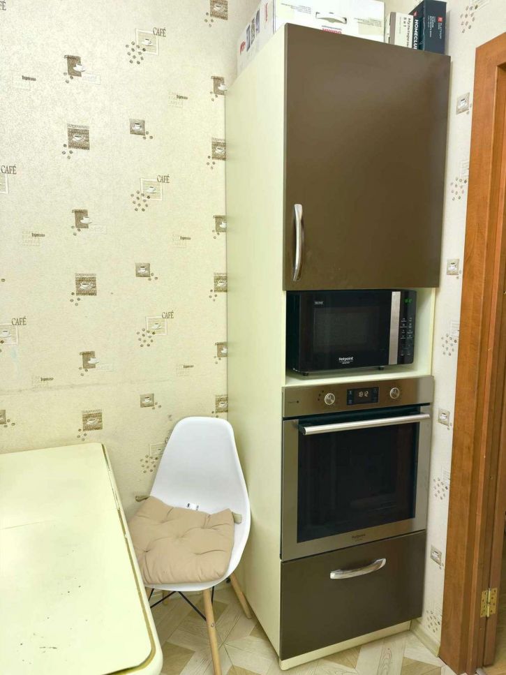 2-комн квартира Есенина улица, 54