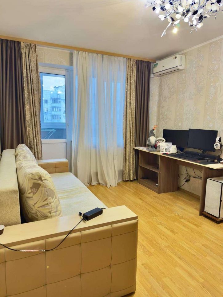 2-комн квартира Есенина улица, 54