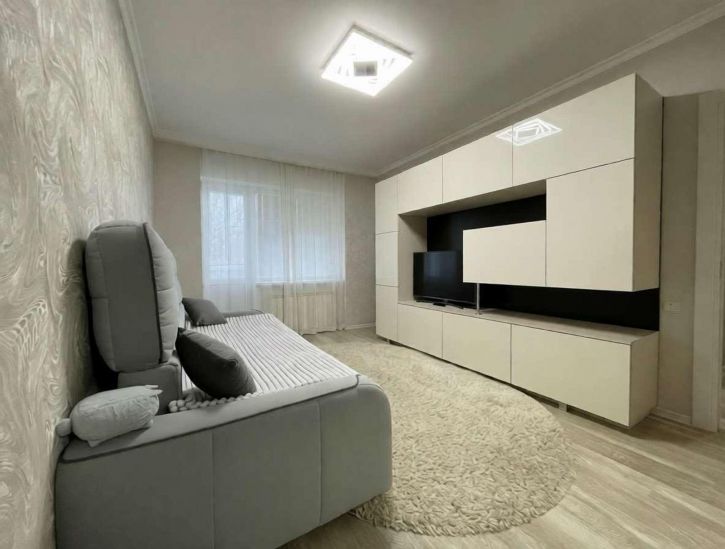 2-комн квартира Буденного улица, 2