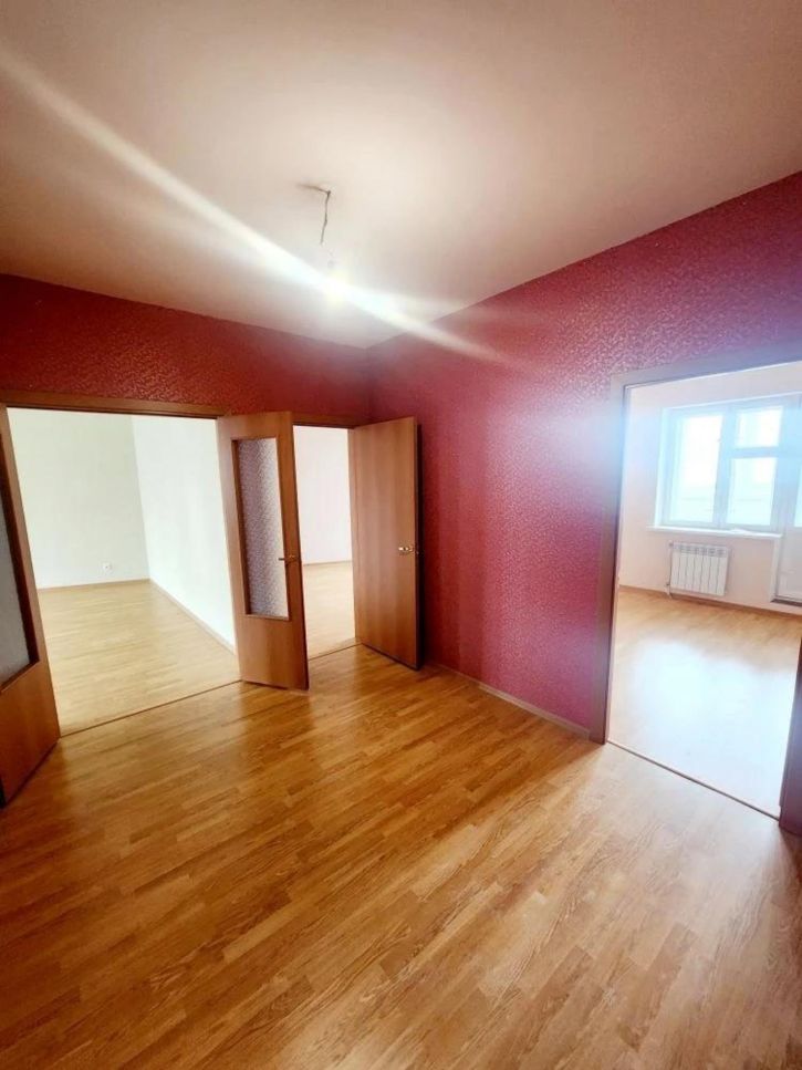 3-комн квартира Газовиков улица, 9