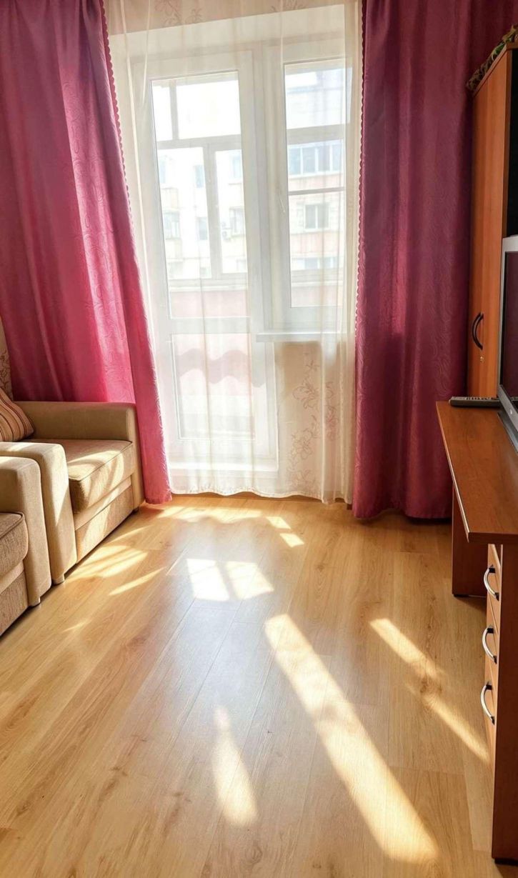 3-комн квартира Есенина улица, 16