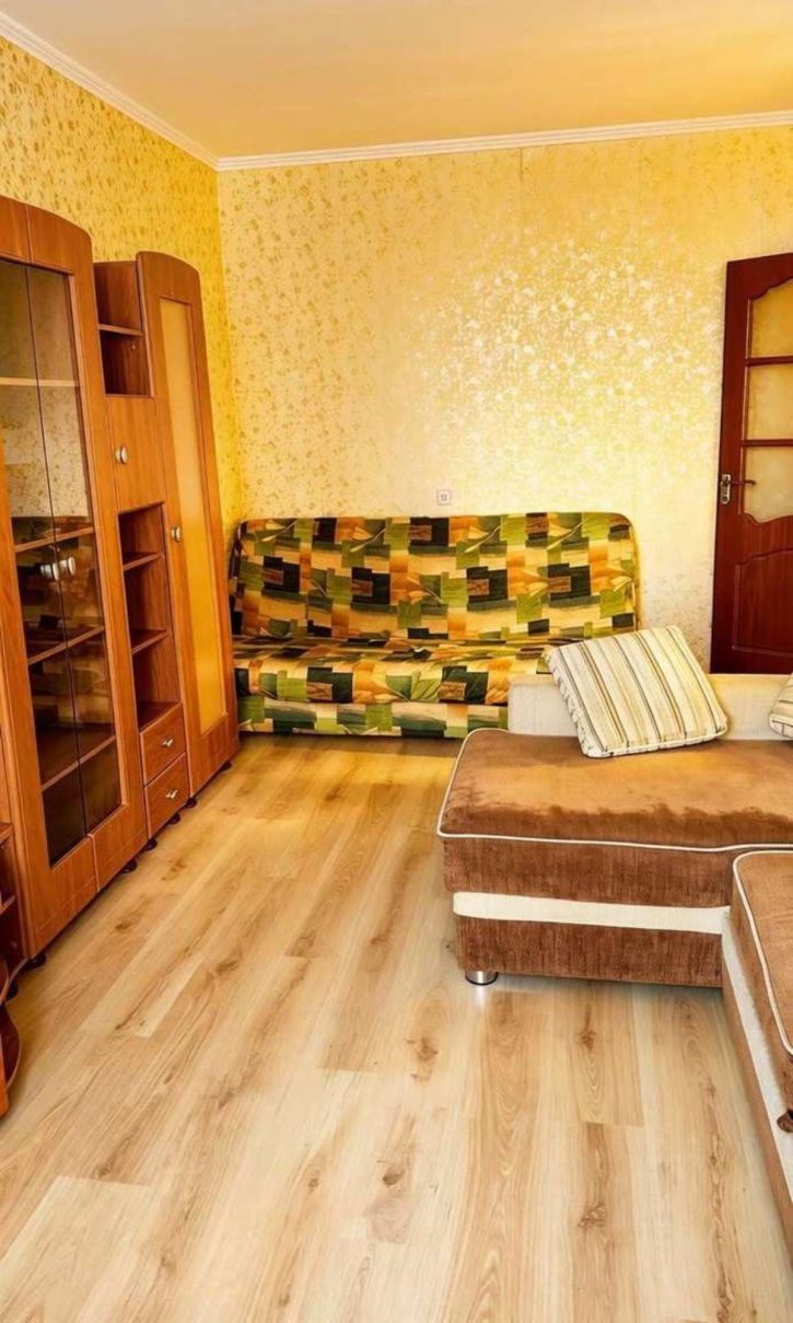 3-комн квартира Есенина улица, 16