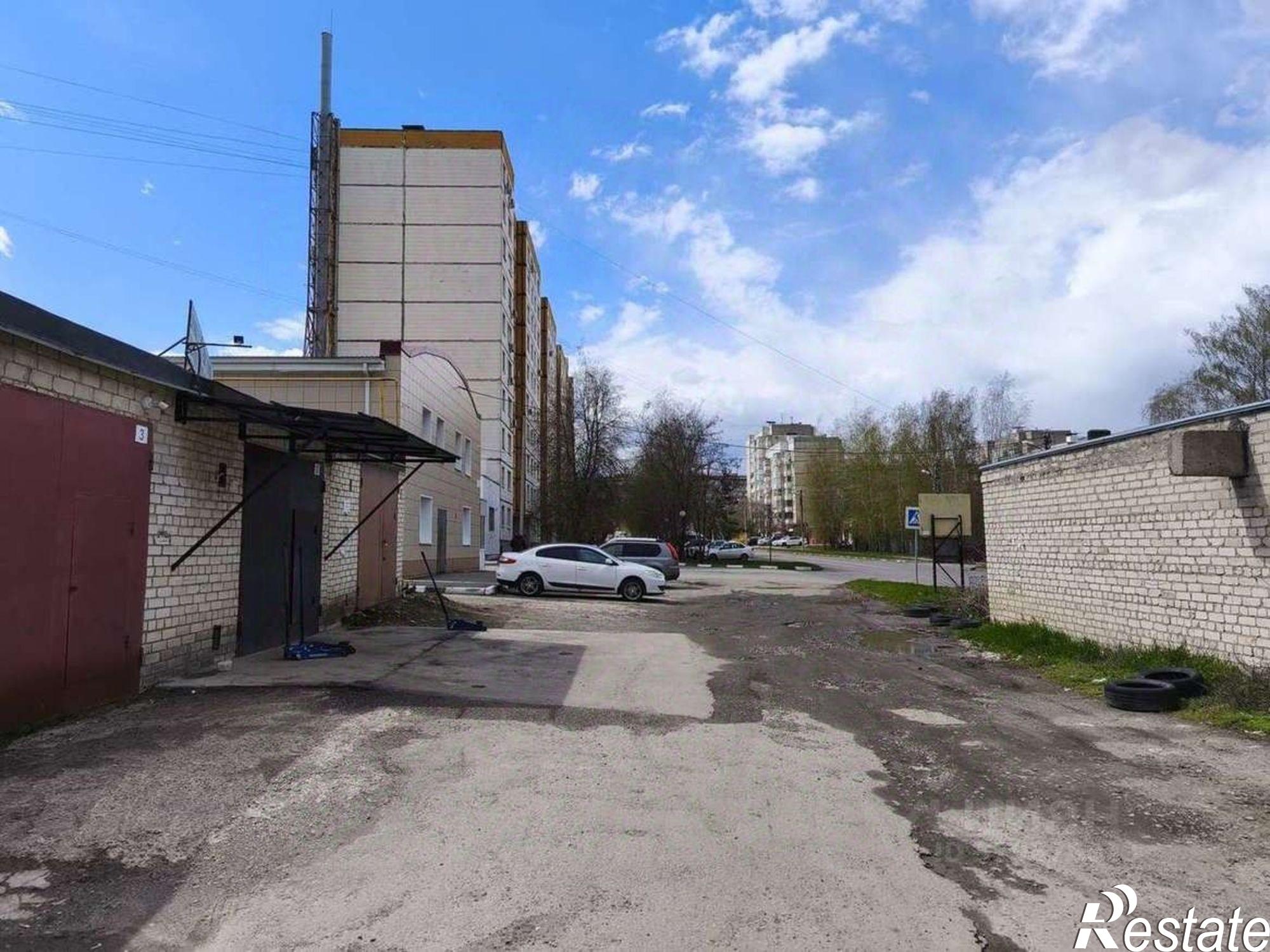 Купить гараж, место в паркинге за 7 995 780 рублей на Славянская улица