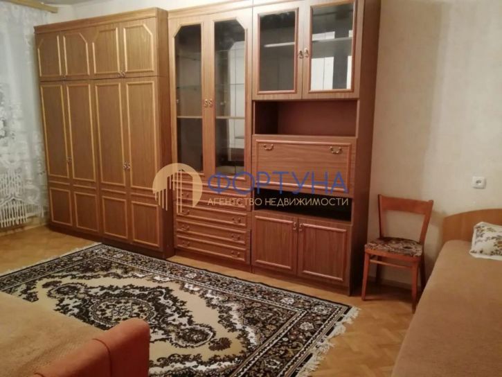 2-комн квартира Челюскинцев ул, 58