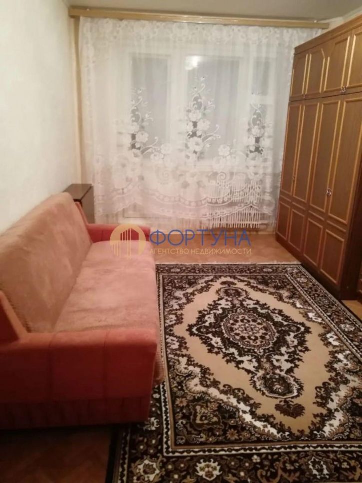 2-комн квартира Челюскинцев ул, 58