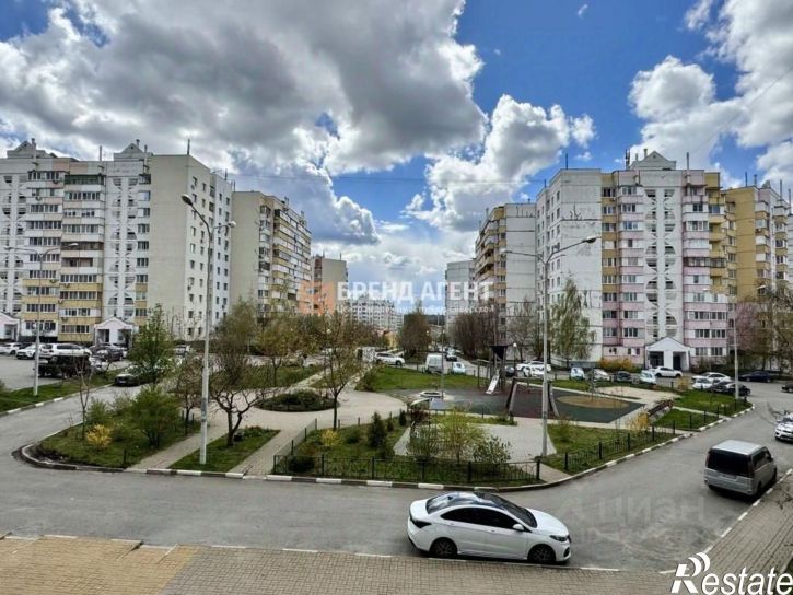 2-комн квартира бульвар Юности, 33,  д. 33