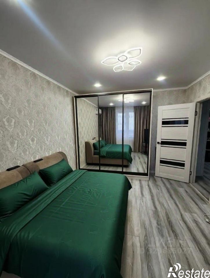 2-комн квартира б-р Строителей, 16,  д. 16