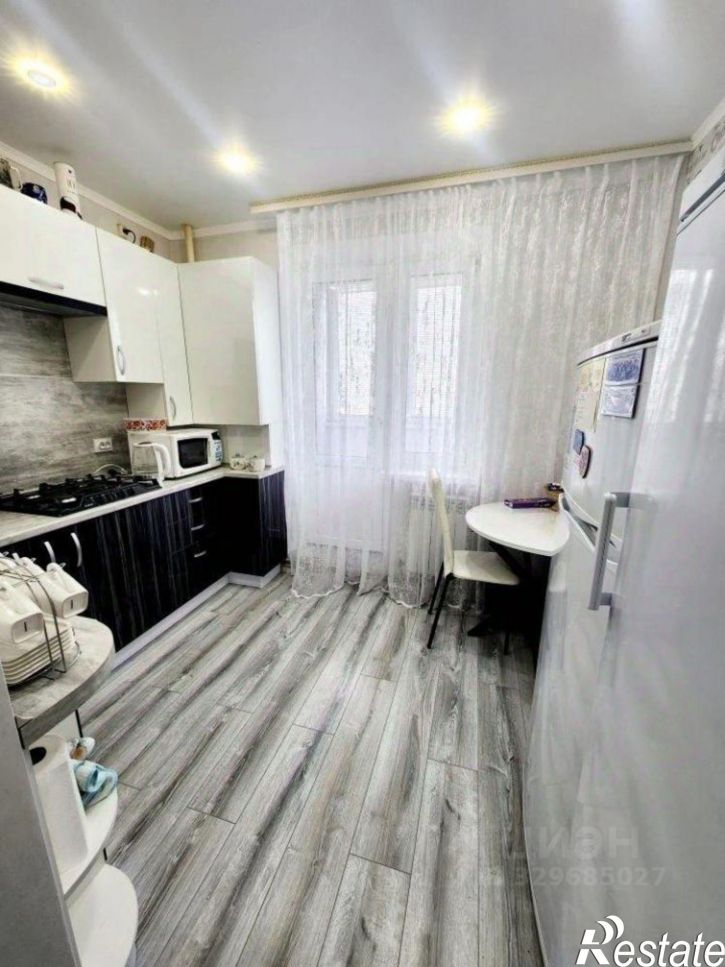 2-комн квартира б-р Строителей, 16,  д. 16
