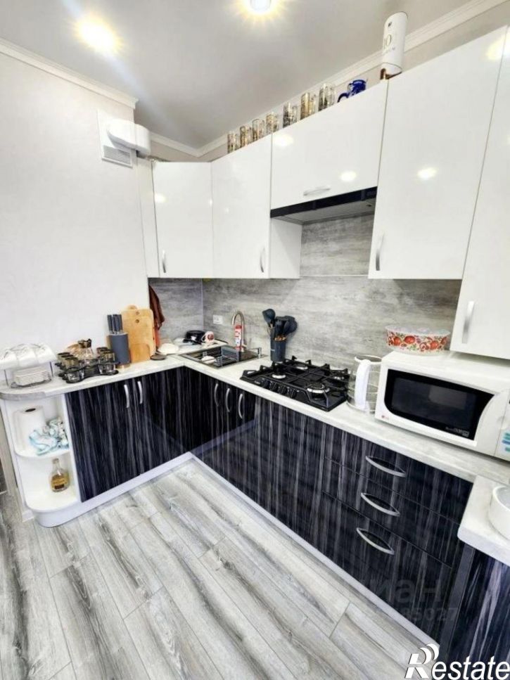 2-комн квартира б-р Строителей, 16,  д. 16