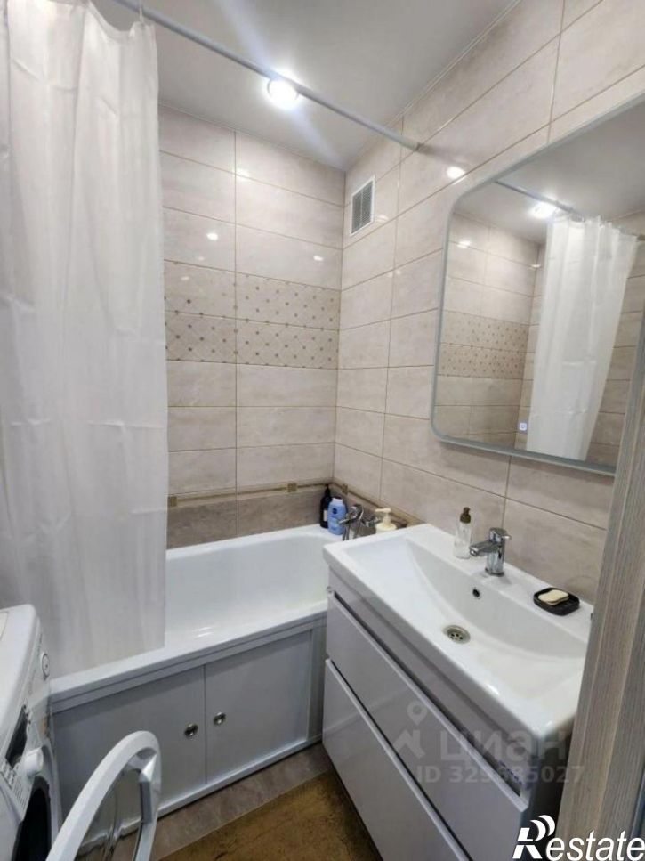 2-комн квартира б-р Строителей, 16,  д. 16