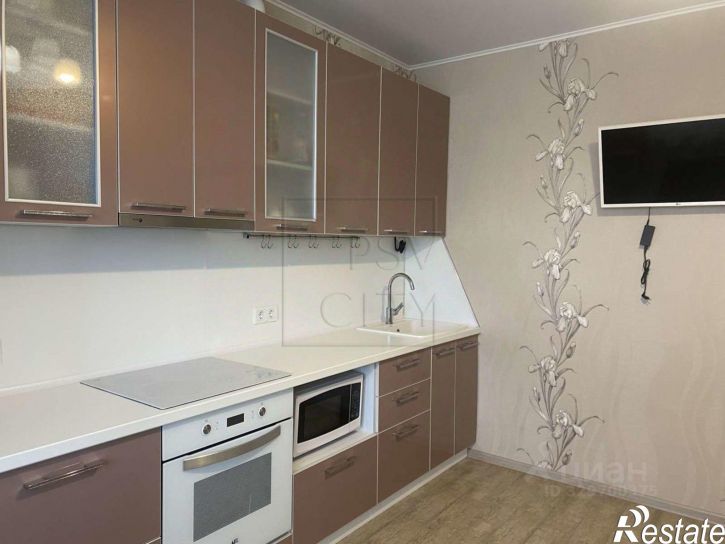 1-комн квартира б-р Юности, 41,  д. 41