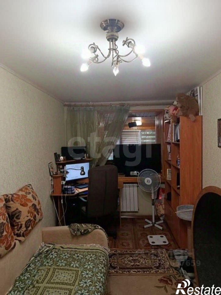 2-комн квартира ул Костюкова, 1,  д. 1