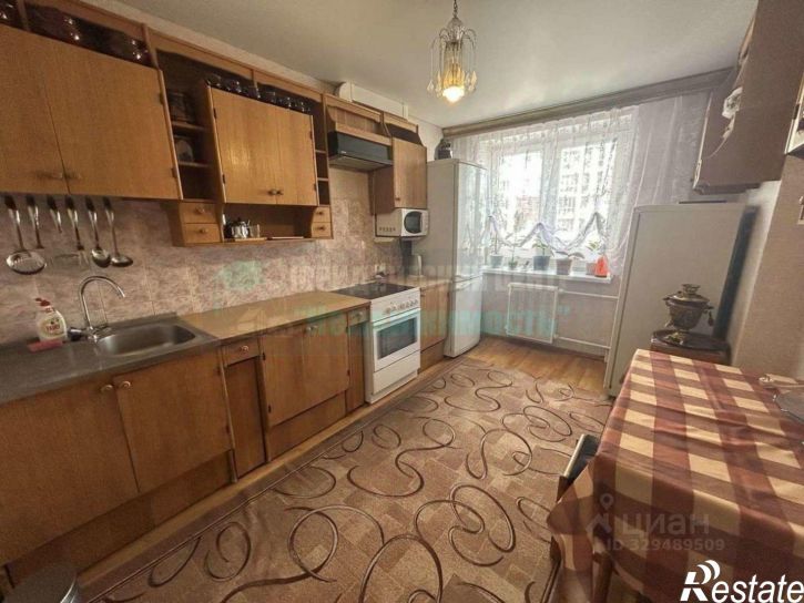 3-комн квартира улица Белгородского Полка, 65,  д. 65