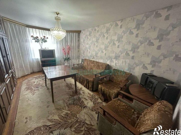 3-комн квартира улица Белгородского Полка, 65,  д. 65