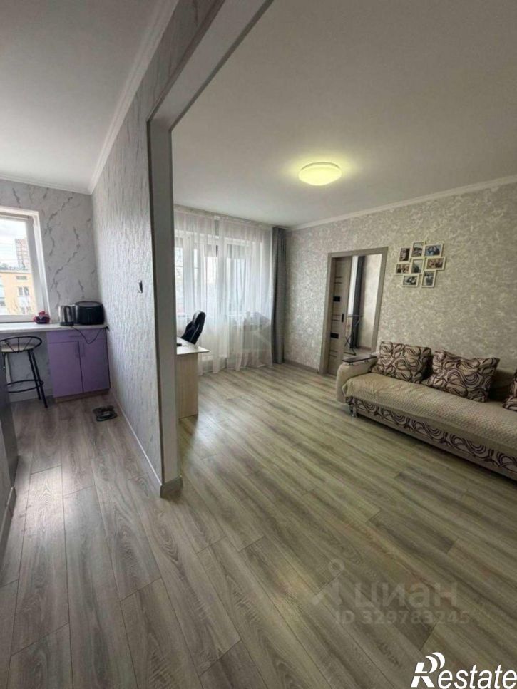 2-комн квартира пр-кт Б.Хмельницкого, 126,  д. 126