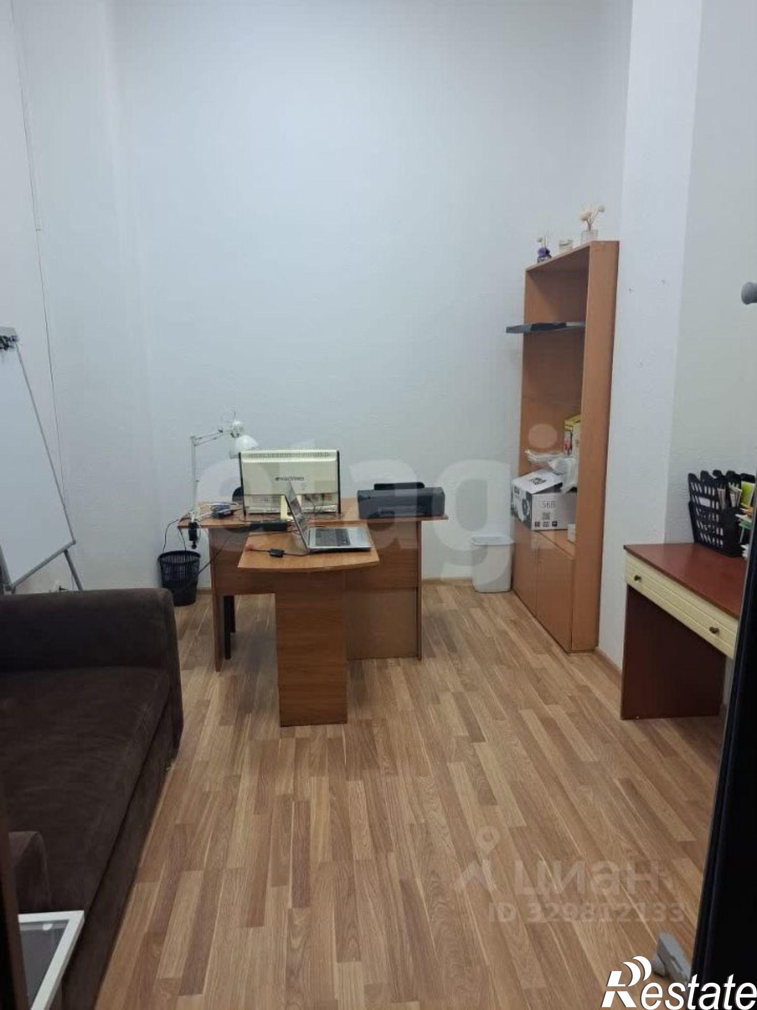 Купить офис, помещение под офис за 10 080 100 рублей на ул Костюкова, 13а