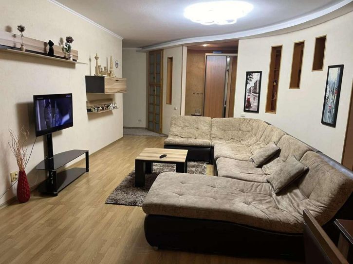 3-комн квартира Октябрьская улица, 63А
