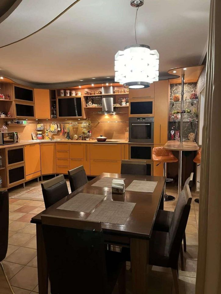 3-комн квартира Октябрьская улица, 63А