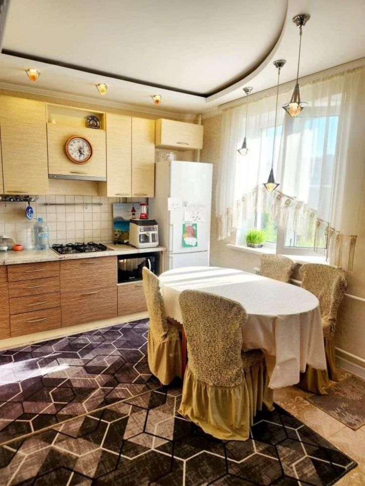 3-комн квартира Щорса улица, 49