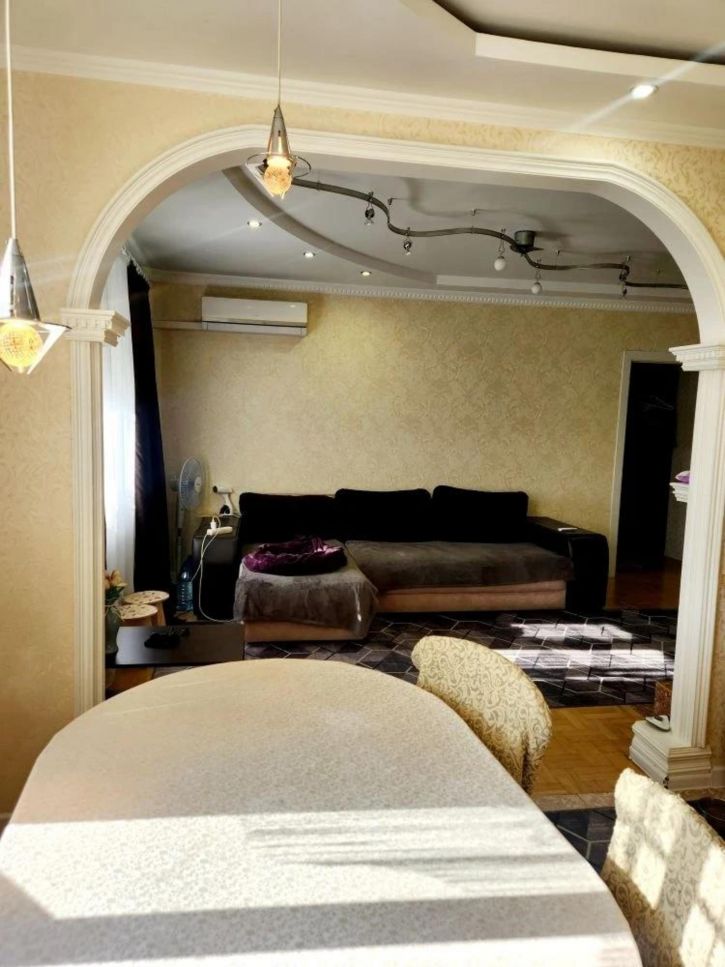 3-комн квартира Щорса улица, 49